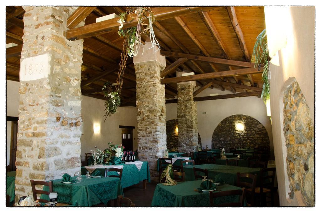 Agriturismo Sant'Agata Пьяна-дельи-Альбанези Экстерьер фото
