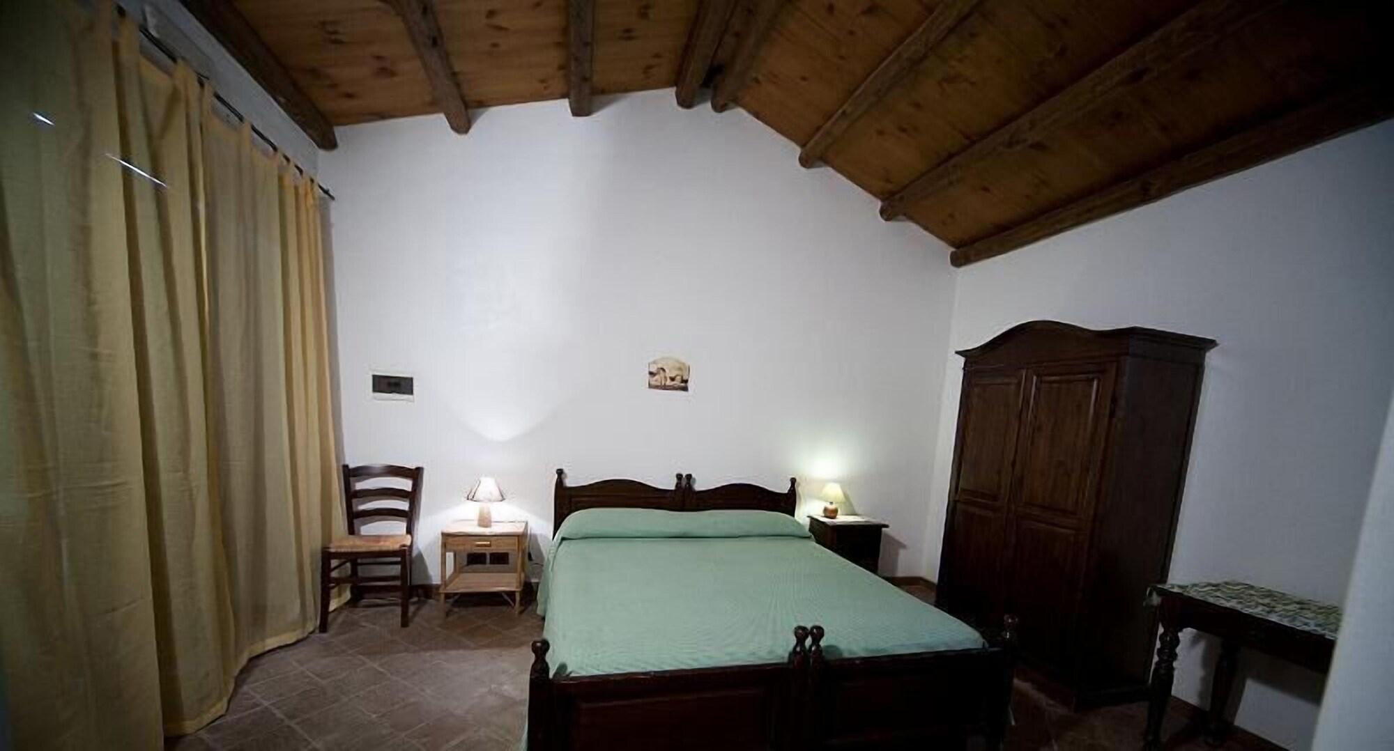 Agriturismo Sant'Agata Пьяна-дельи-Альбанези Экстерьер фото