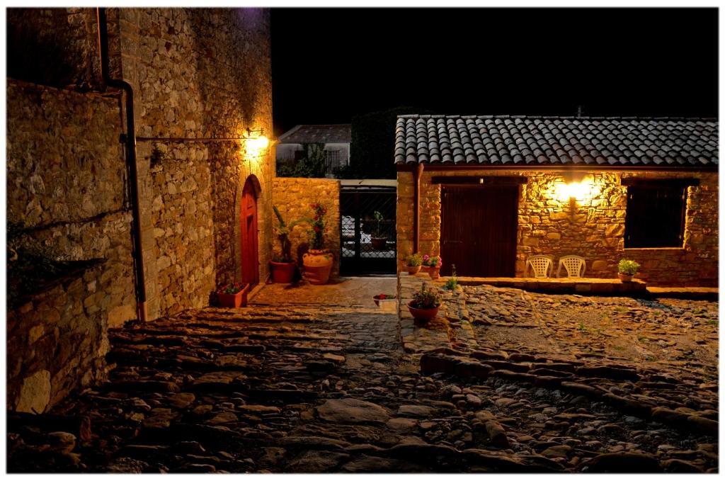 Agriturismo Sant'Agata Пьяна-дельи-Альбанези Экстерьер фото