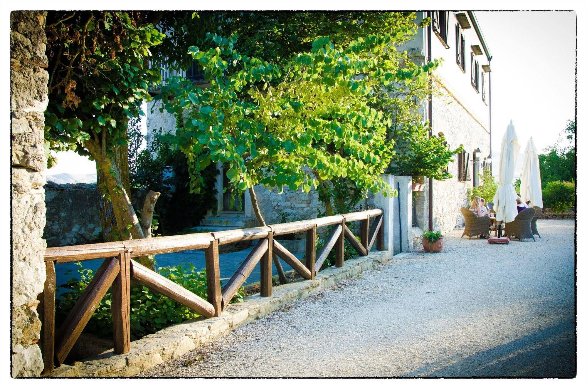 Agriturismo Sant'Agata Пьяна-дельи-Альбанези Экстерьер фото