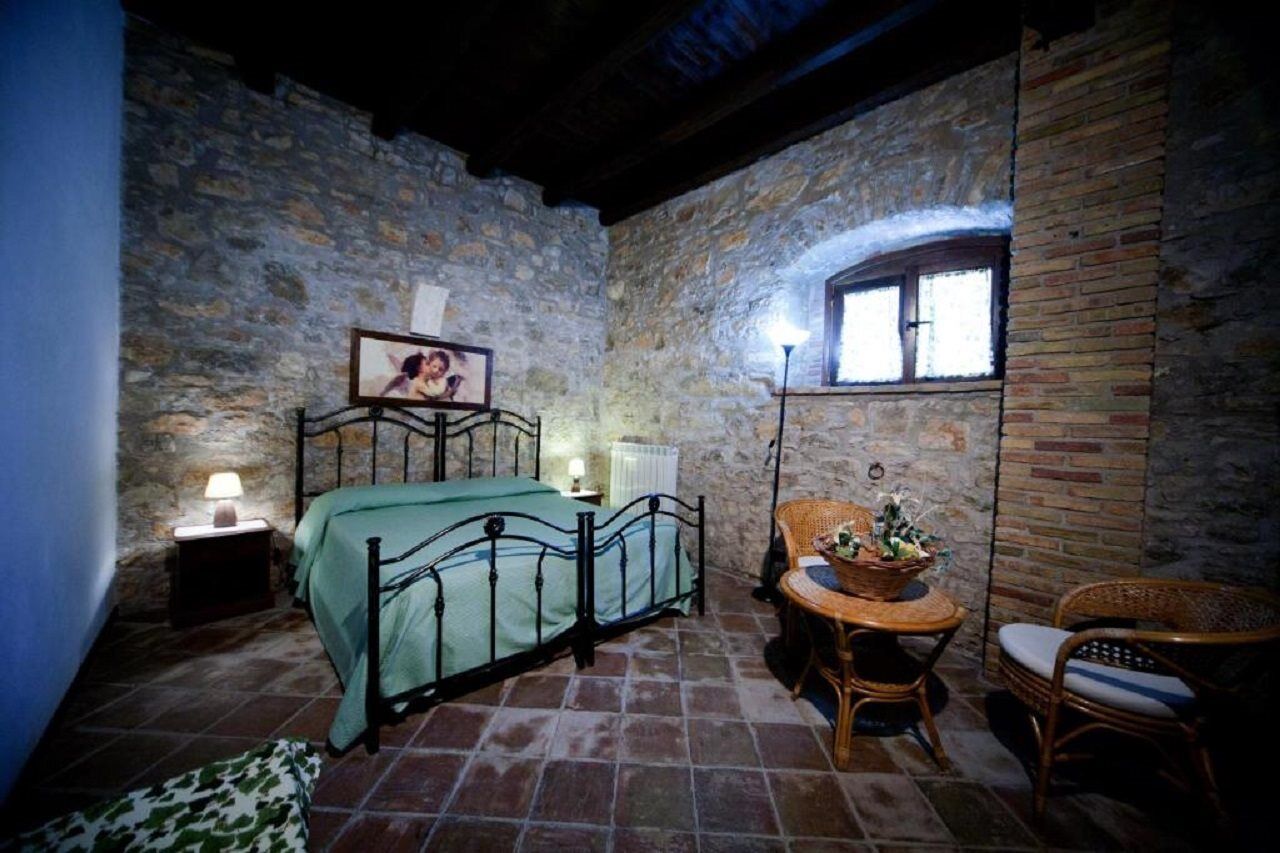 Agriturismo Sant'Agata Пьяна-дельи-Альбанези Экстерьер фото